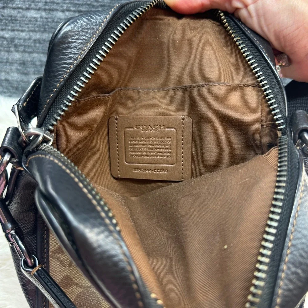 Coach Sullivan Crossbody Signature Canvas Crossbody Bag‎ CC090 Khaki Mens Unisex
